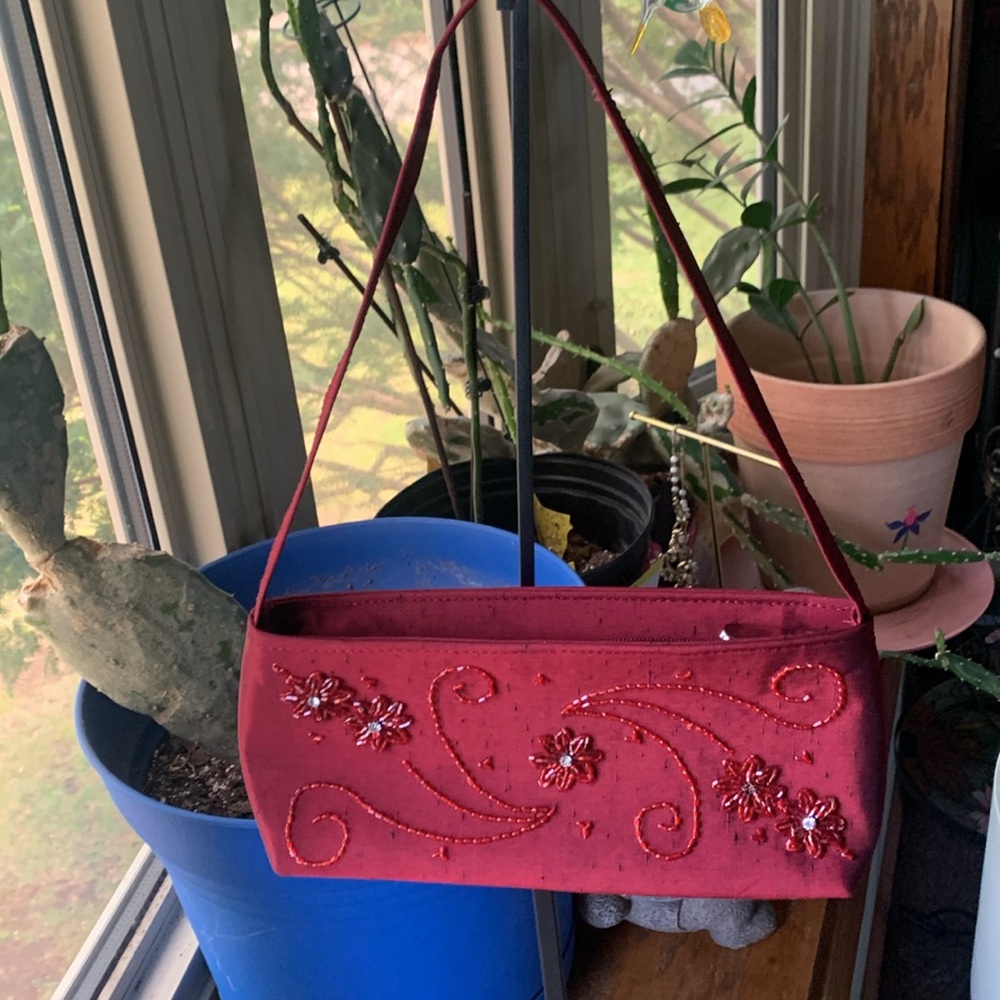 Unbranded Burgundy beaded hand/shoulder bag